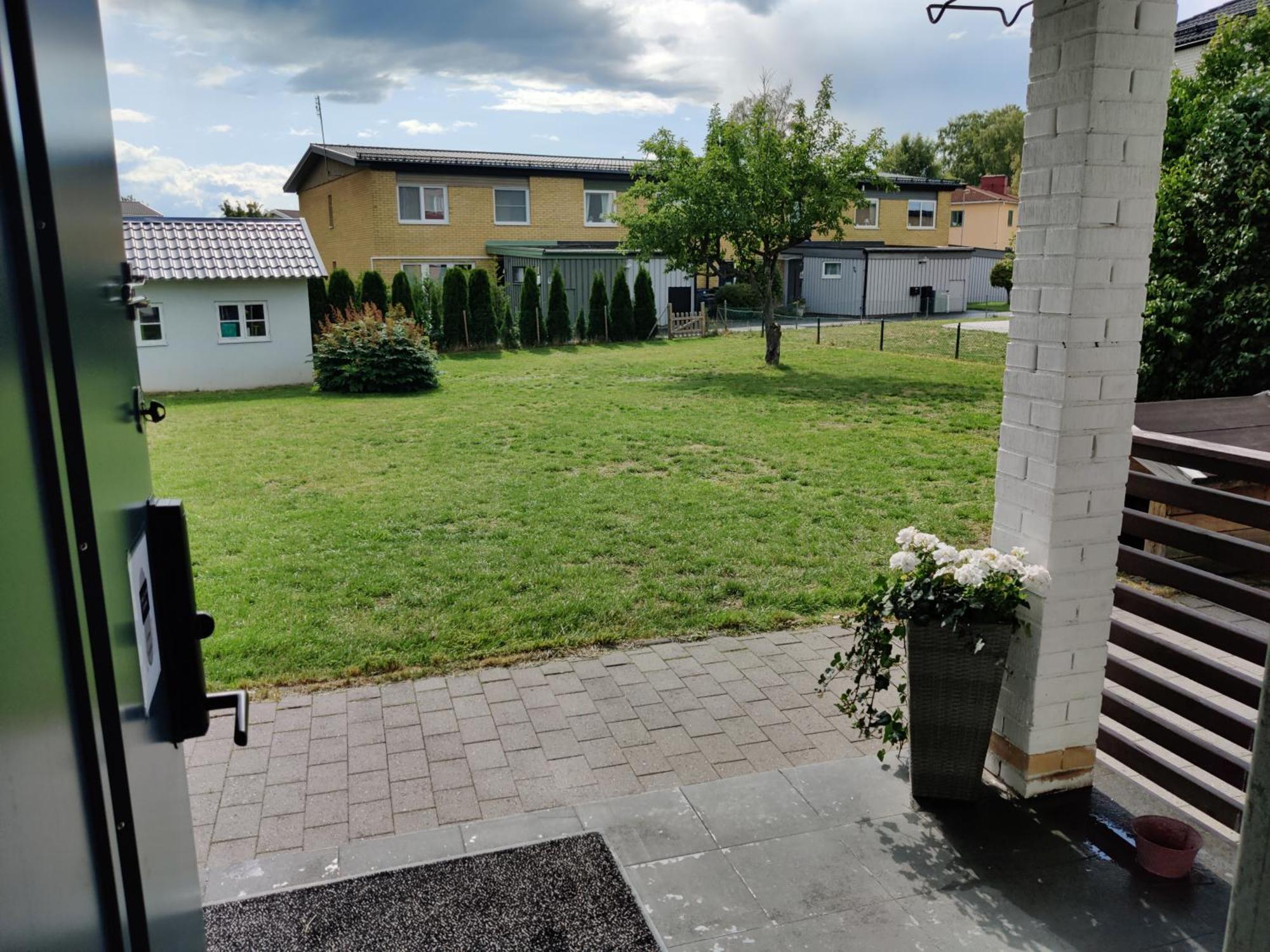 Luxury Villa 130 M2 Centrally Katrineholm Exterior foto